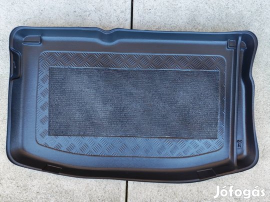 Csomagtér tálca autóba