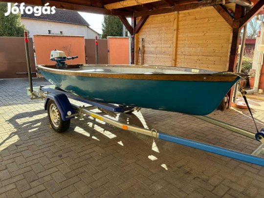 Csónak és Suzuki csónakmotor