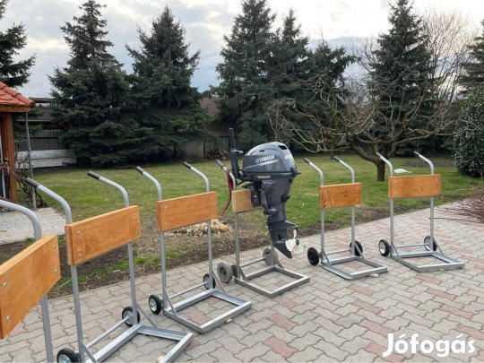Csónakmotor tartó állvány/bak