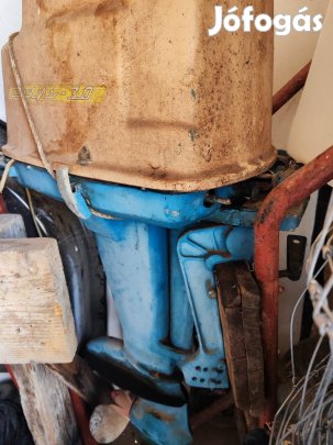 Csónakmotorok fellelt állapotban