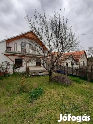 Csopak Központjában Családi Ház Eladó