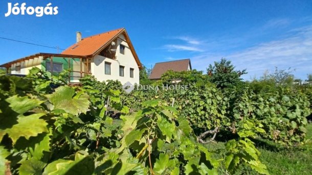 Csopaki 106 nm-es ház eladó