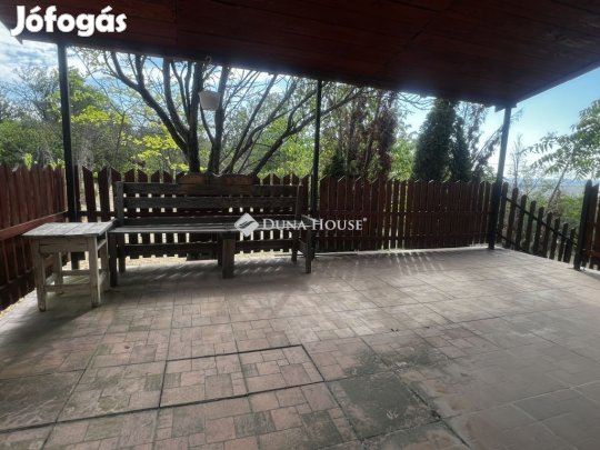 Csór zártkerti részén ház eladó