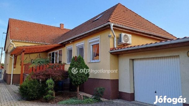 Csornai 144 nm-es ház eladó