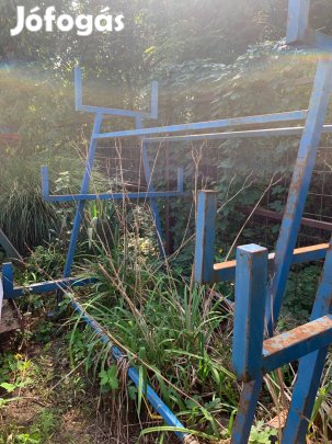 Csőtartó állvány eladó