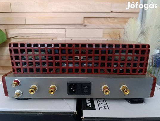 Csöves erősítő PP 2*10w