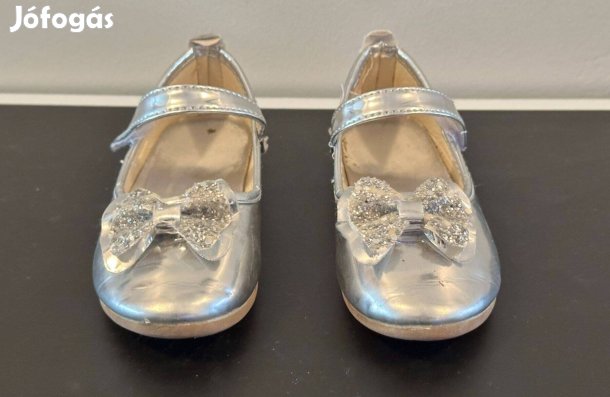 Csudaszép ezüst balerina 29-es lábú királylányoknak