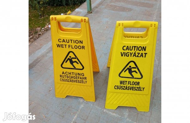 Csúszásveszélyre figyelmeztető tábla eladó!