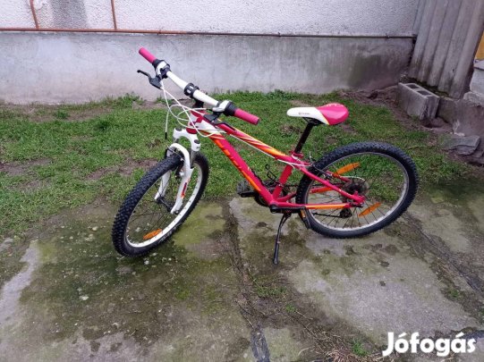 Cube 24-es lány kerékpár újszerű