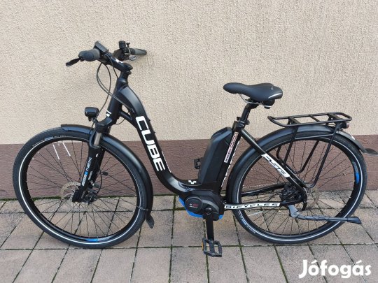 Cube 28as női mélyvázas bosch motoros ebike kerékpár eladó!