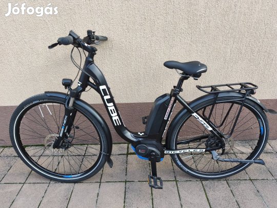 Cube 28as női mélyvázas bosch motoros ebike kerékpár eladó!