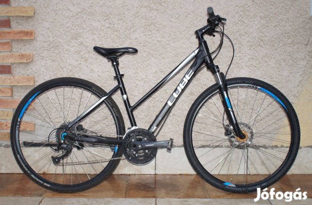 Cube Curve Pro Női Crosstrekking 28' 44 cm