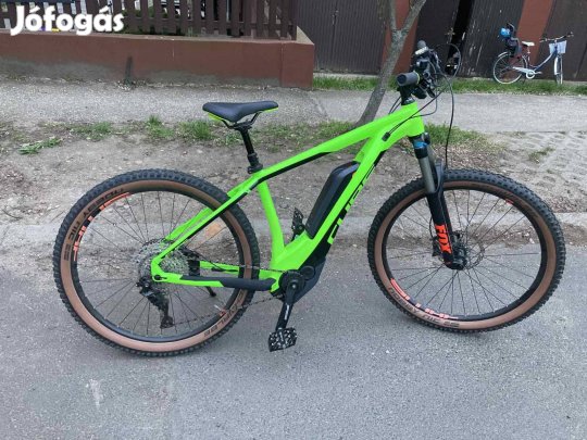 Cube Reaction Hybrid 