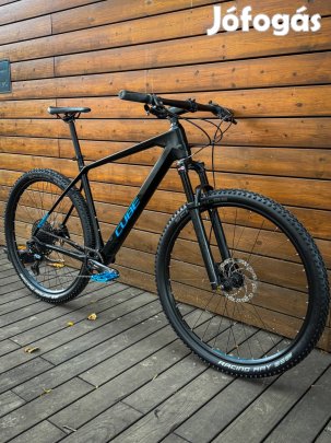 Cube Reaction ONE C:62 29 / Karbon Hardtail MTB kerékpár, Magura, Sra