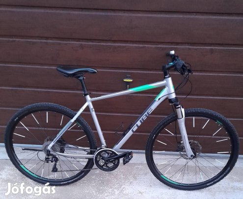 Cube cross pro trekking.