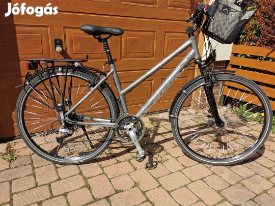 Cube női trekking bicikli 28zoll