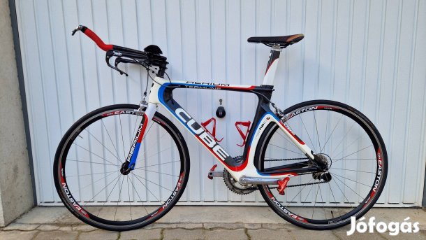 Cube triatlon (TT) kerékpár