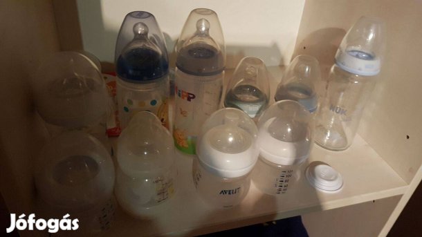 Cumisüvegek etetőcumival