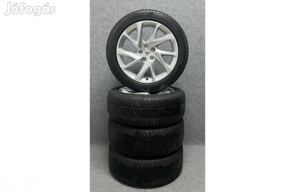 Cupra 18" 5x112 alufelni felni 245/45r18 téli gumi formentor