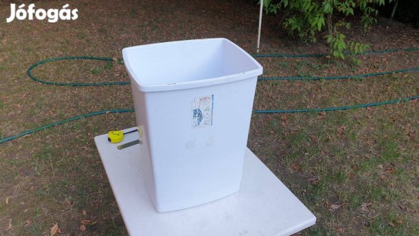 Curver 50 literes szemetes eladó