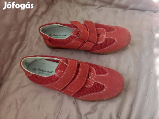 Cushion Walk 39-es komfort cipő