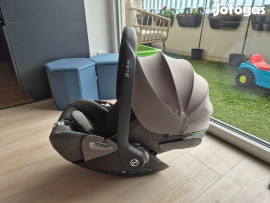 Cybex cloud T babahordozó és izofixes bázistalp