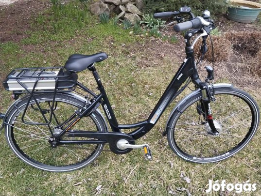 Cyco új állapotú pedelec ebike mélyvázas rasegítéses kerékpár 