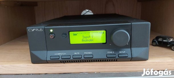 Cyrus 8a integrált erősítő 