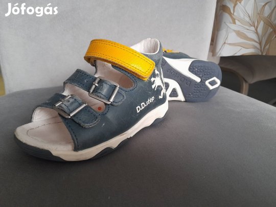 DD step szandál 25 méretű