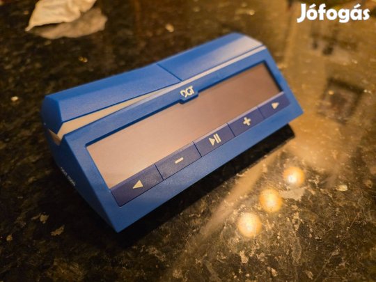 DGT 1500 sakkóra, kék, eladó. Párszor használt
