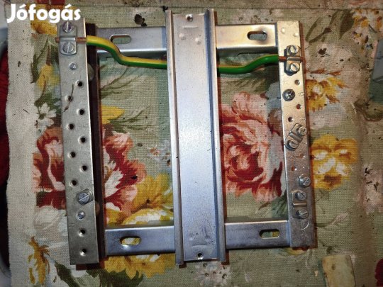 DIN sín földelő sorkapoccsal (PE sín)