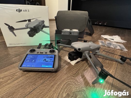 DJI Air 3 Fly More Combo RC 2