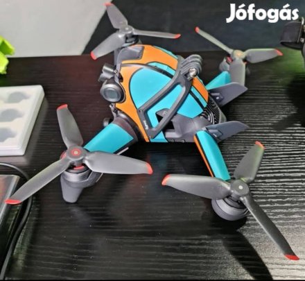 DJI FPV Dron  Combo - Extrákkal + Ajándék Tartozékok?