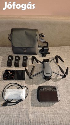 DJI Mavic 3 Pro Fly More Combo