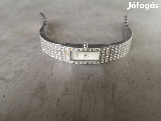 DKNY NY8299 női karóra elegáns, rozsdamentes acél kivitel, karperec