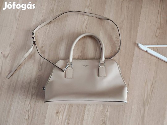 DKNY női scrossbody táska nagyobb méret