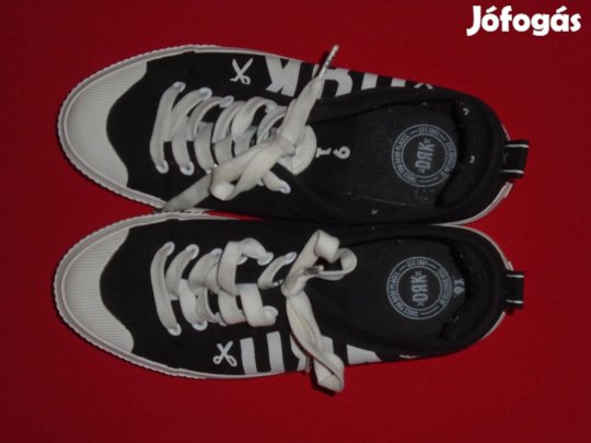 DRK fekete színű 42-es méretű cipő (méret 42)