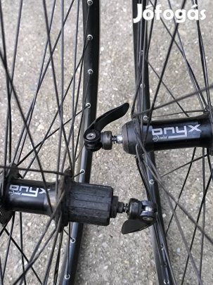 DT Swiss Onyx agyas 26"-os kerékszett