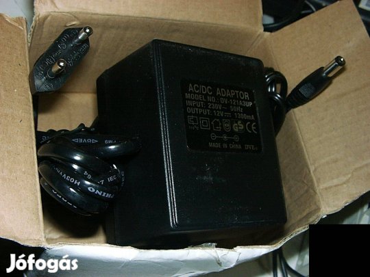 DV121A3UP tápegység,dugasztáp 12V 1,3A