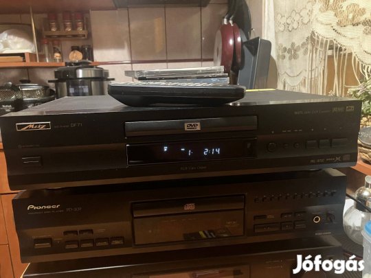 DVD CD lejátszó, távirányítóval