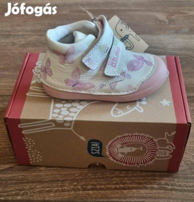 D.D Step kislány pillangós első lépés zárt cipő