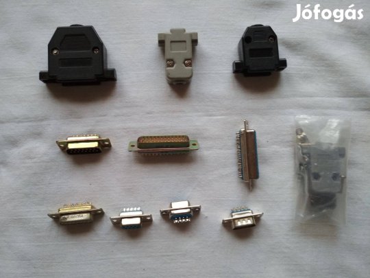 D-Sub csatlakozók és házak ,több féle
