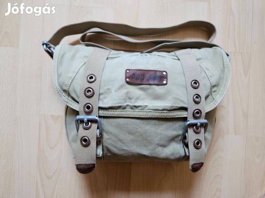 D. Jones női táska