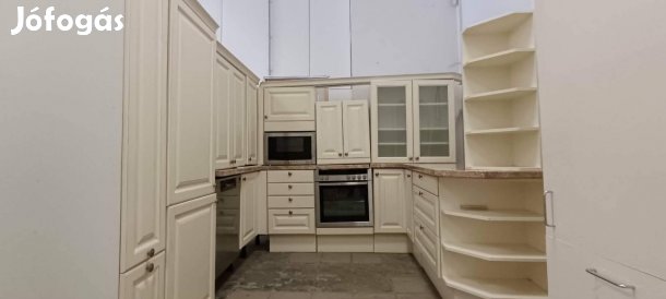 Dänküchen Landhause konyhabútor gépekkel 