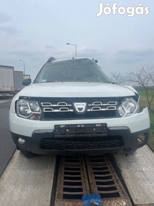Dacia Duster 1598 CCM bontott alkatrészei