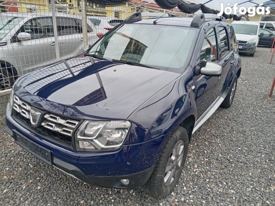 Dacia Duster 1.6 Cool Sérülésmentes! Navigáció....
