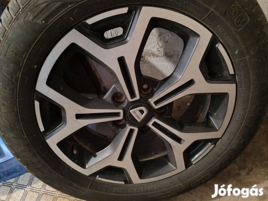 Dacia Duster II. 17" alu felni szett Goodyear nyári gumival
