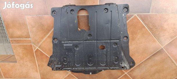 Dacia Duster alsó motorvédő burkolat eladó. ( 2023 )