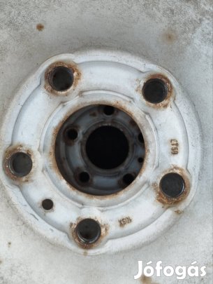 Dacia Duster gyari R16 lemezfelni 4db.