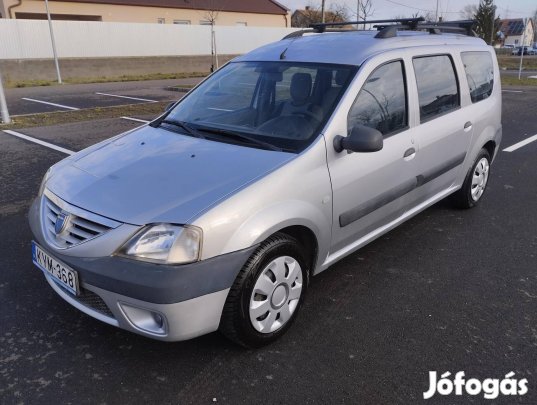 Dacia Logan MCV 1.6 16V Laureate (7 személyes )...